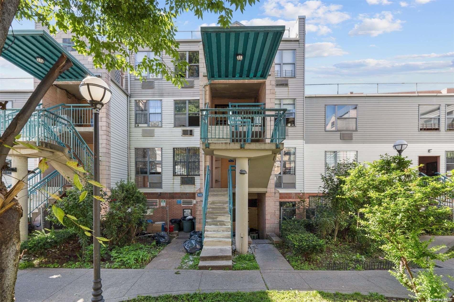 806 Brook Avenue Unit: 10B
