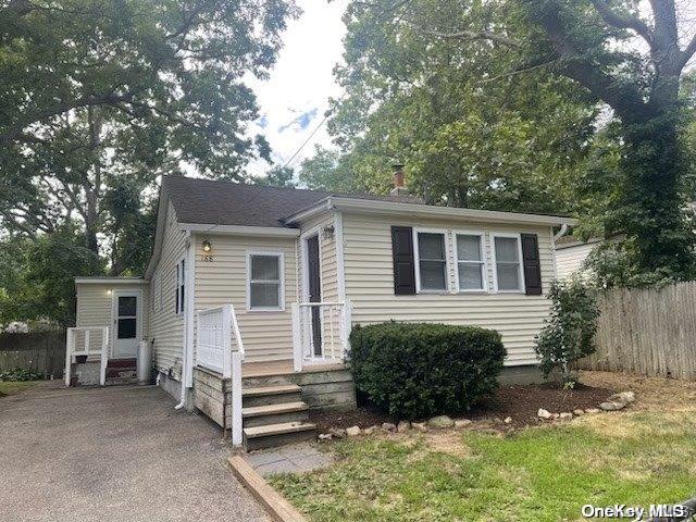188 Lynbrook Drive