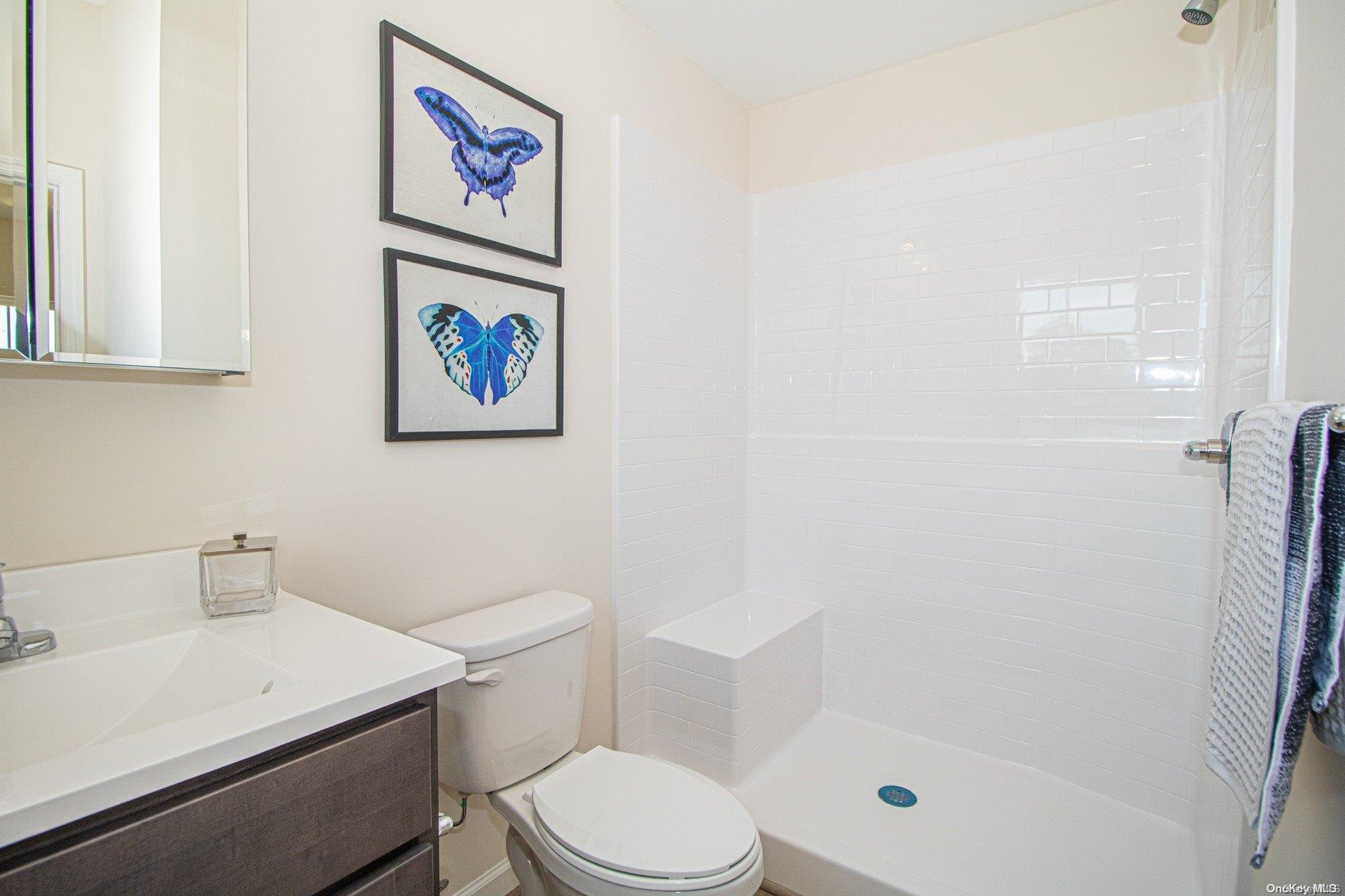 766 Deer Park Avenue Unit: 202