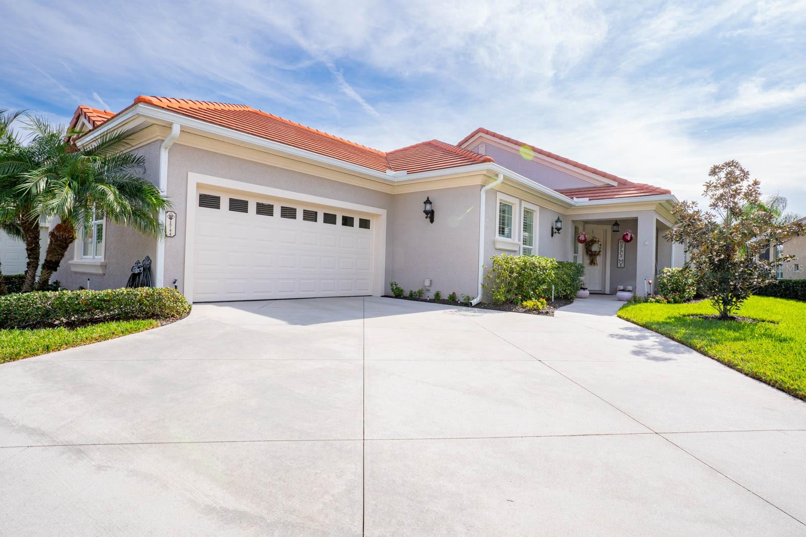 1744 LAUREL GLEN PL