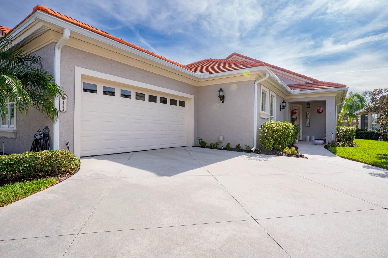 1744 LAUREL GLEN PL