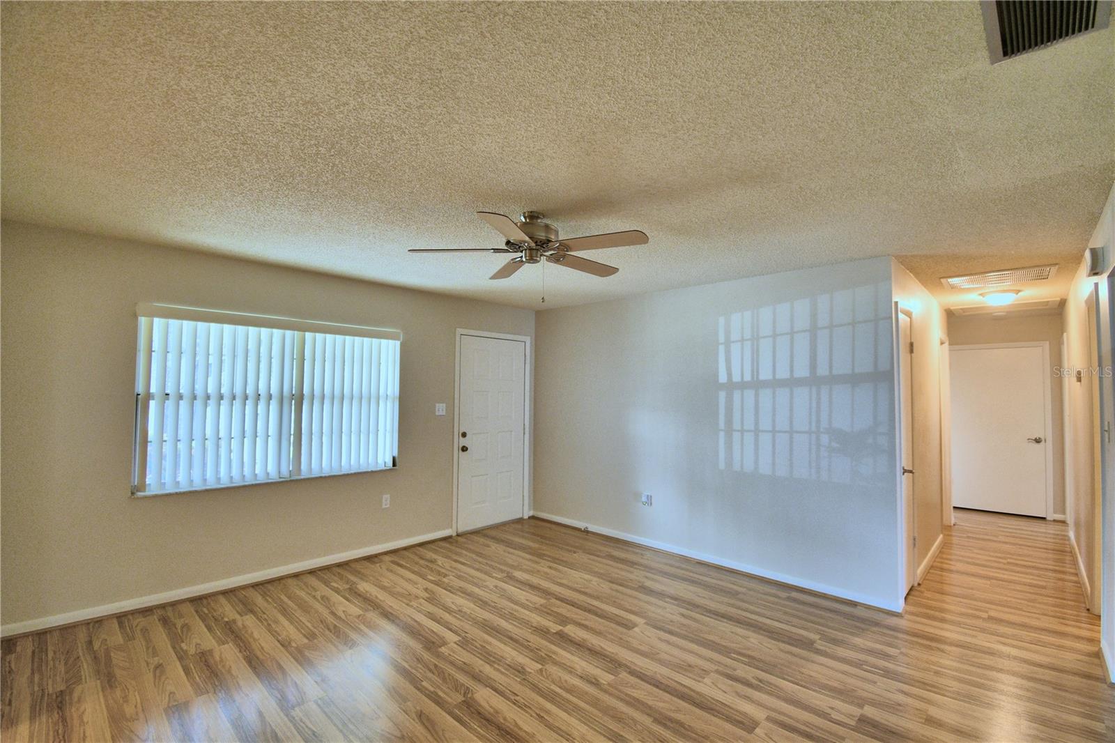3812 VILLAGE CIR