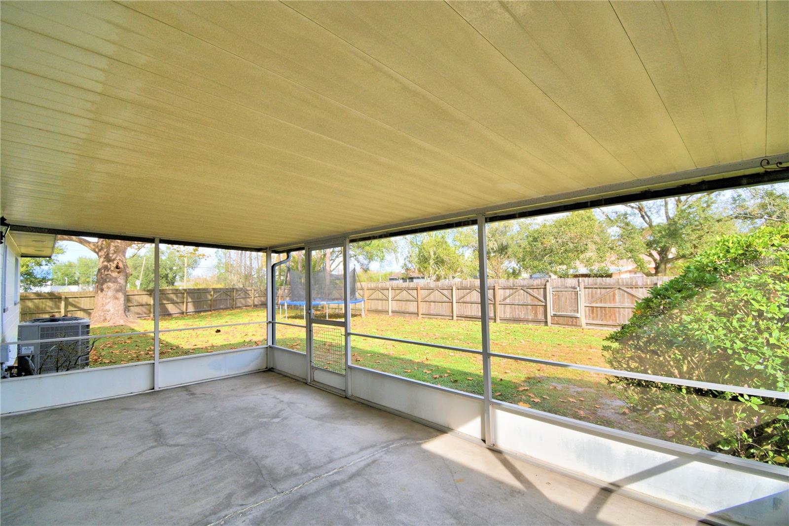 3812 VILLAGE CIR