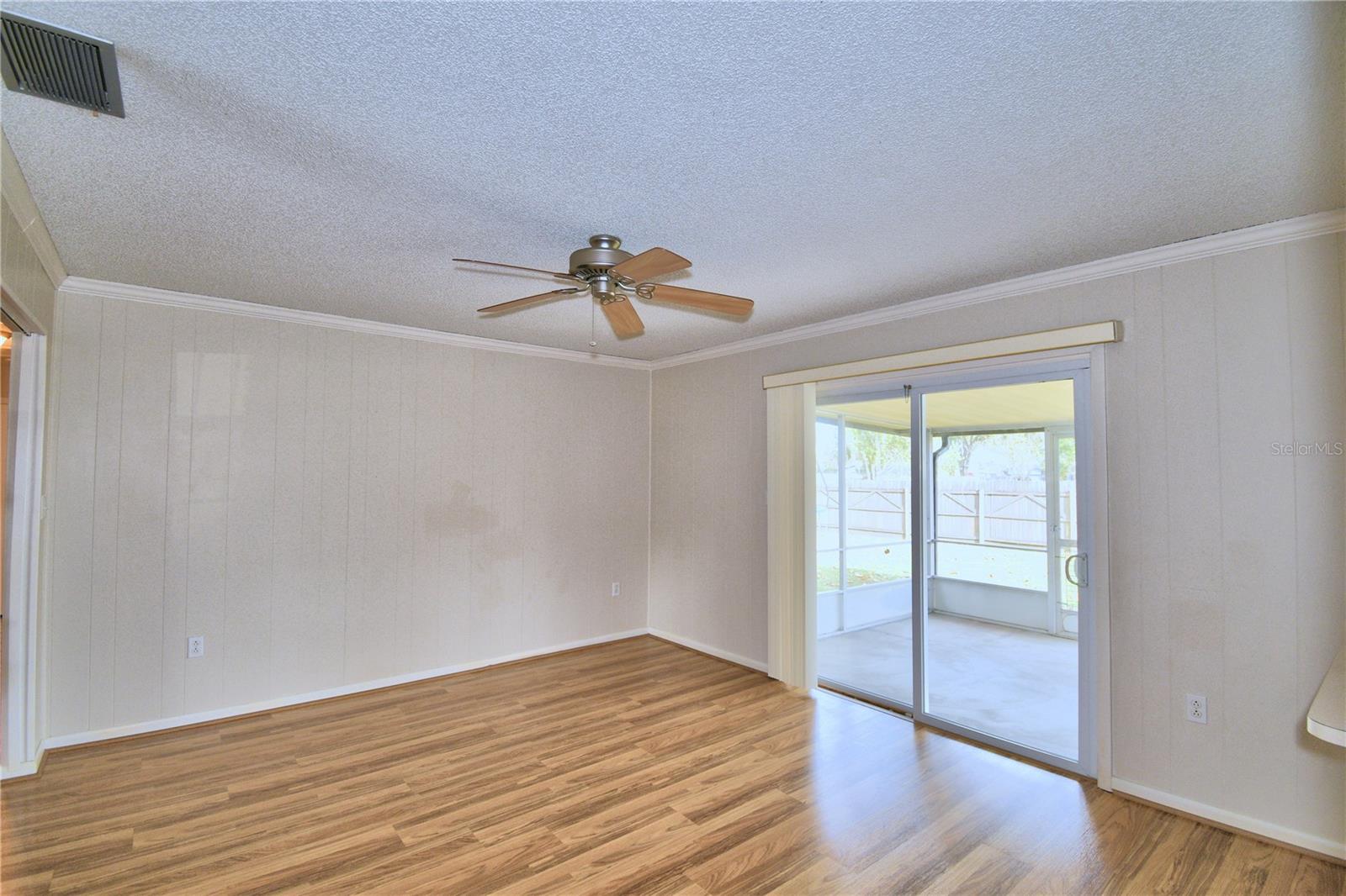3812 VILLAGE CIR