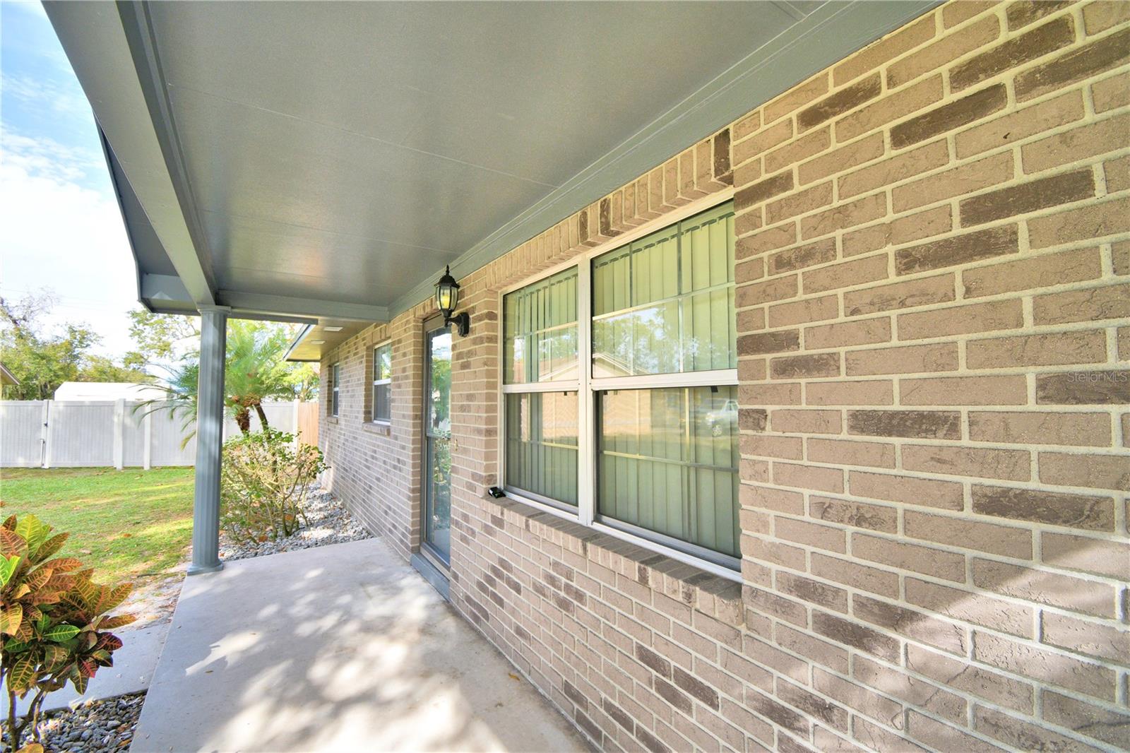 3812 VILLAGE CIR