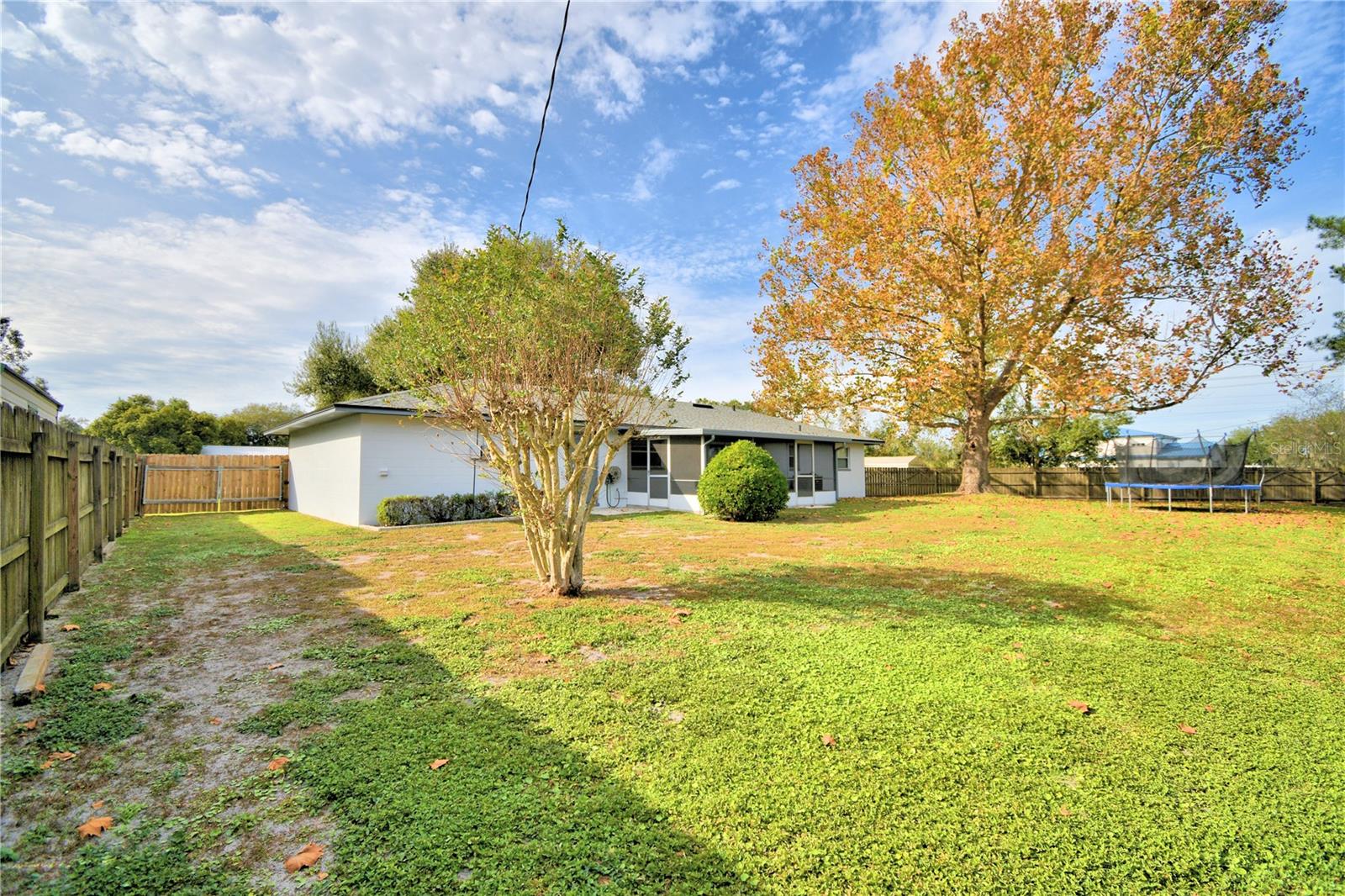 3812 VILLAGE CIR