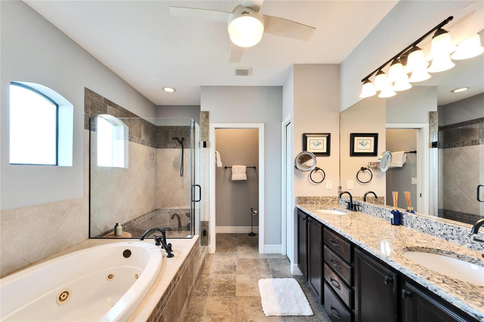 1934 HERITAGE LAKES BLVD