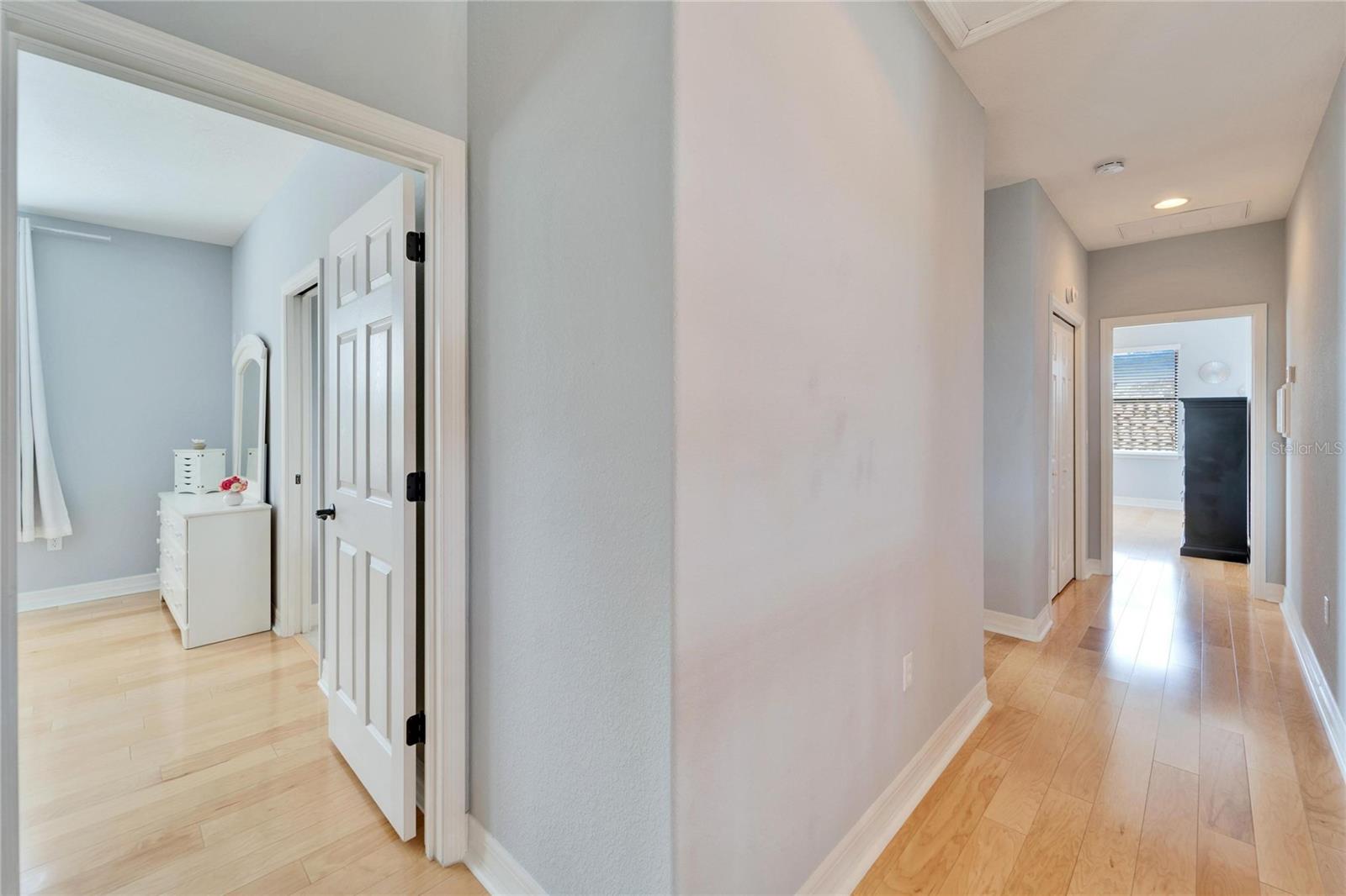 1934 HERITAGE LAKES BLVD