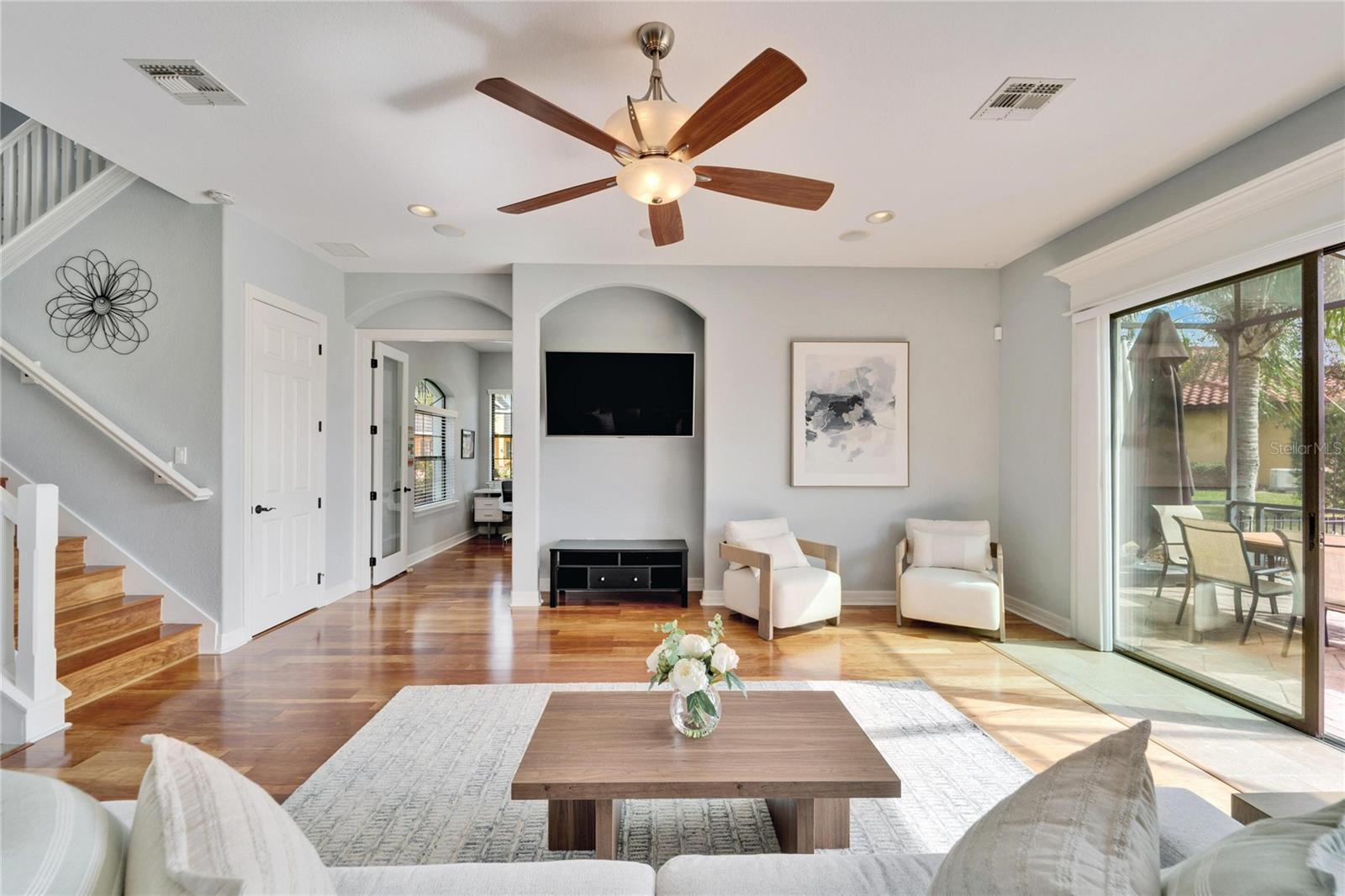 1934 HERITAGE LAKES BLVD