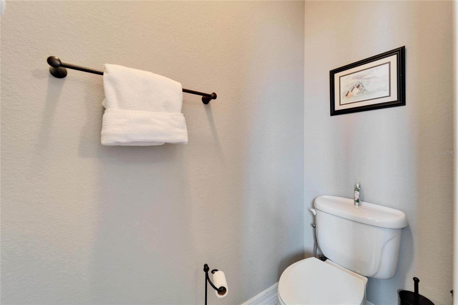 1934 HERITAGE LAKES BLVD