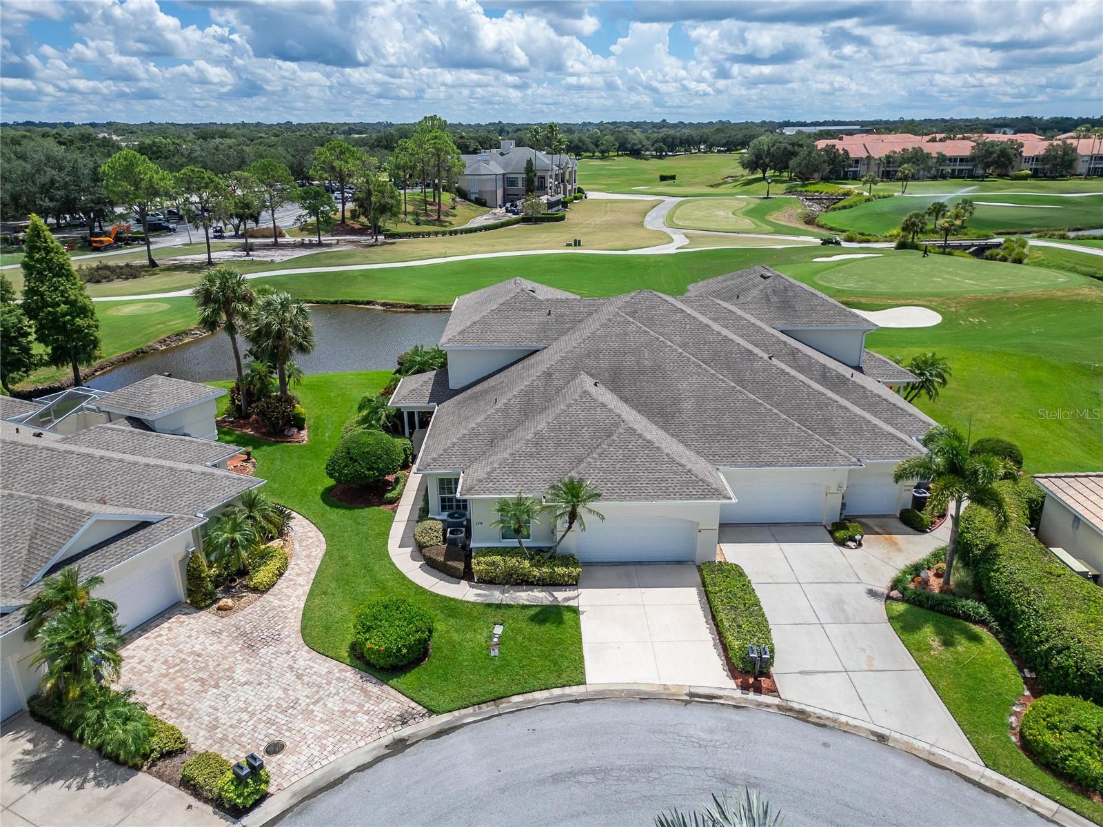 2718 PRESTWICK DR