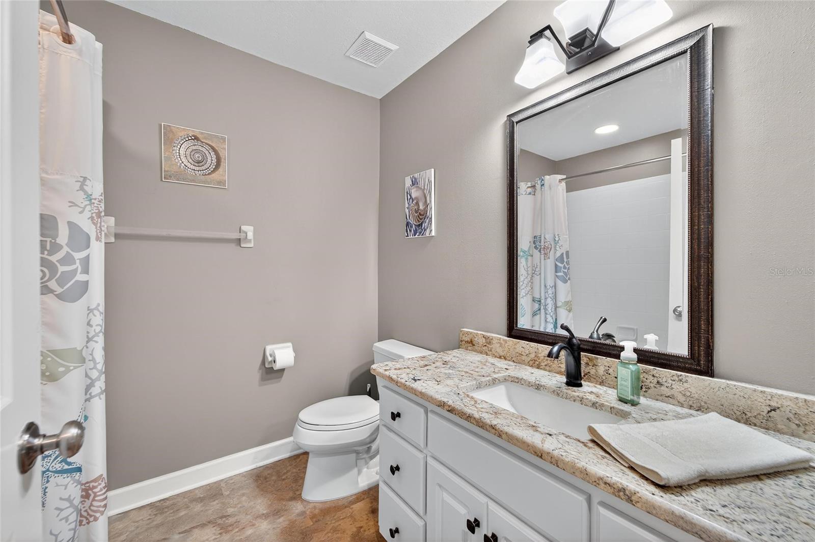 2718 PRESTWICK DR