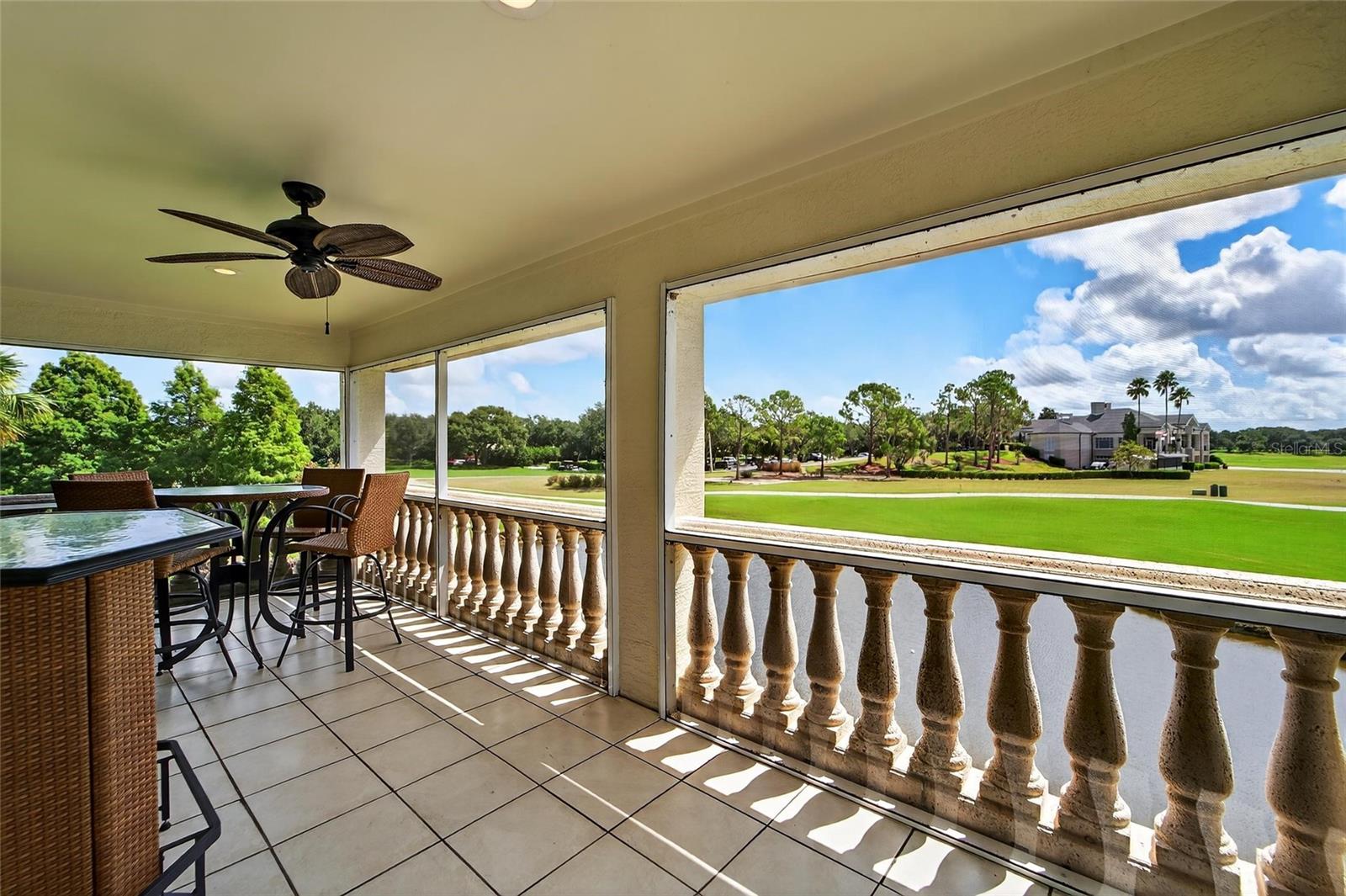 2718 PRESTWICK DR
