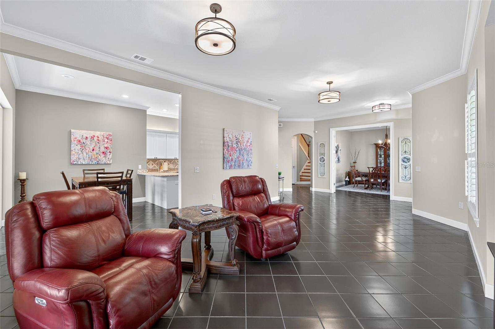 2718 PRESTWICK DR