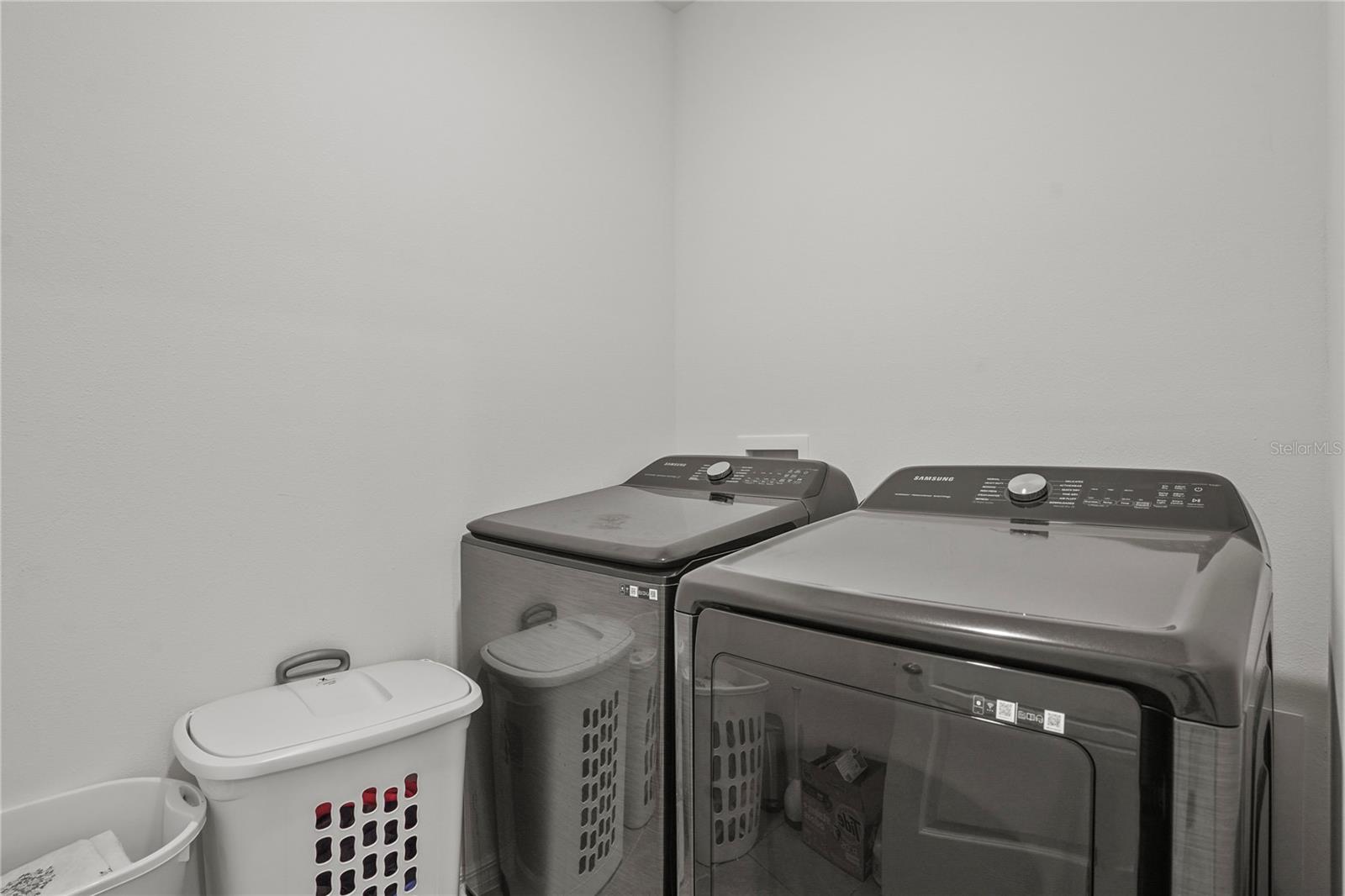 3914 RESTING ROBIN AVE