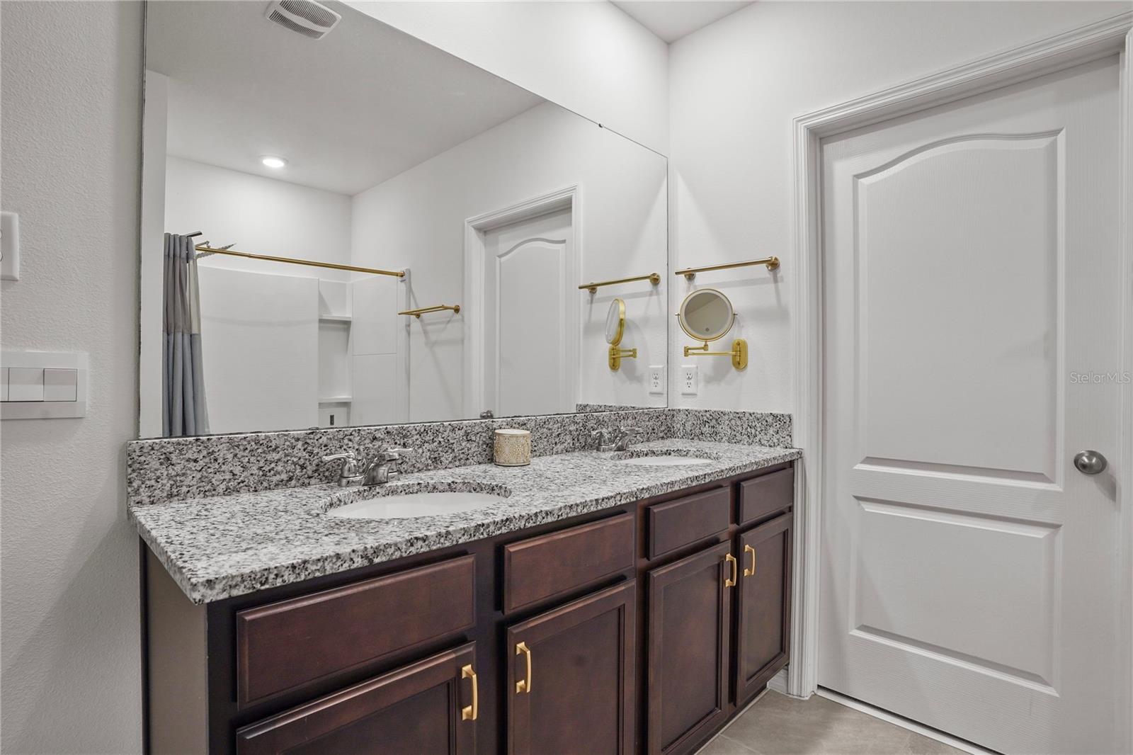 3914 RESTING ROBIN AVE