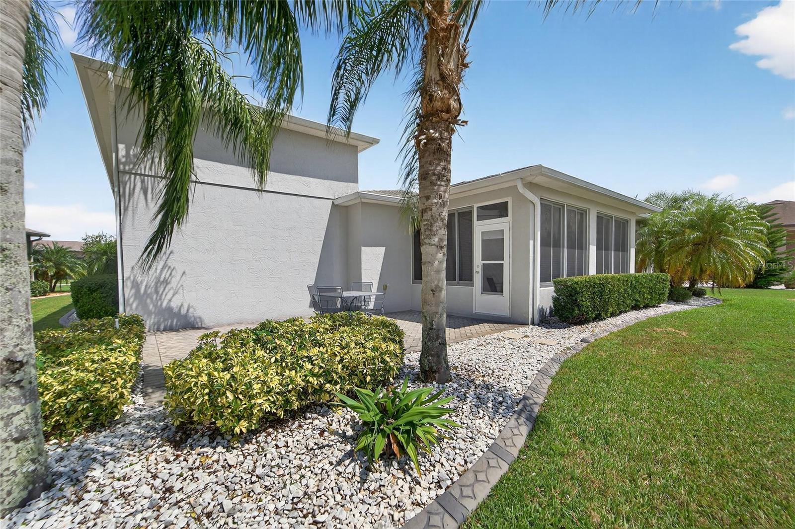 453 NOLANE LN