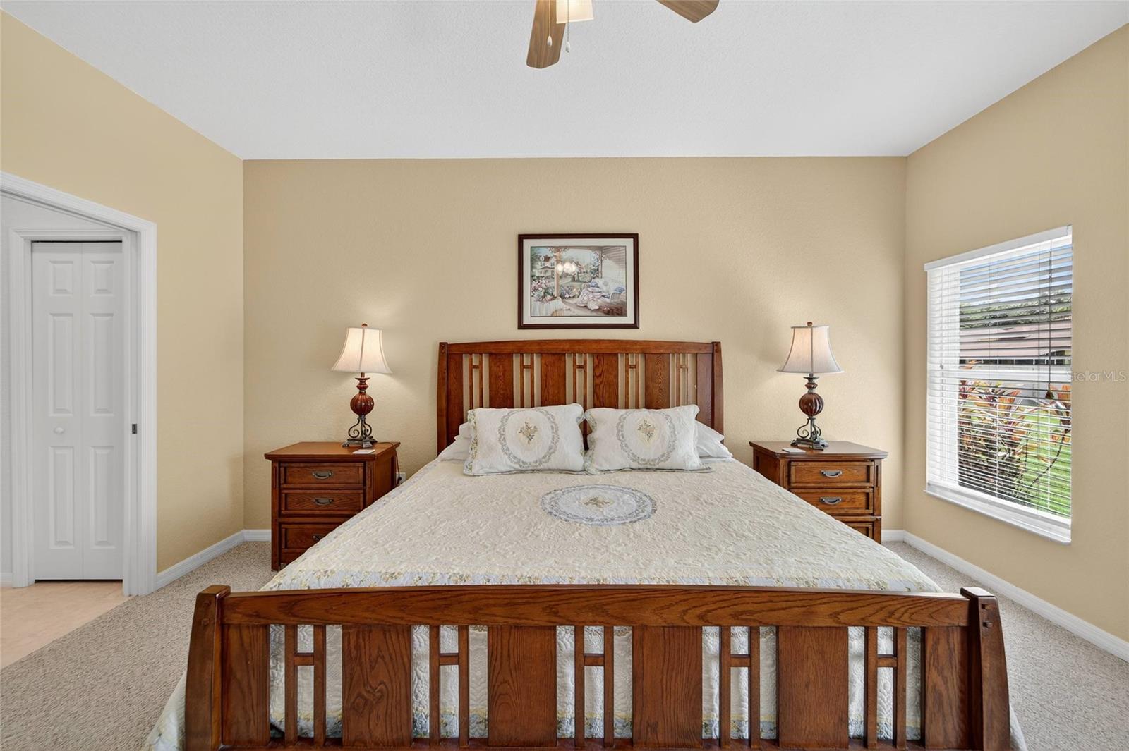 453 NOLANE LN