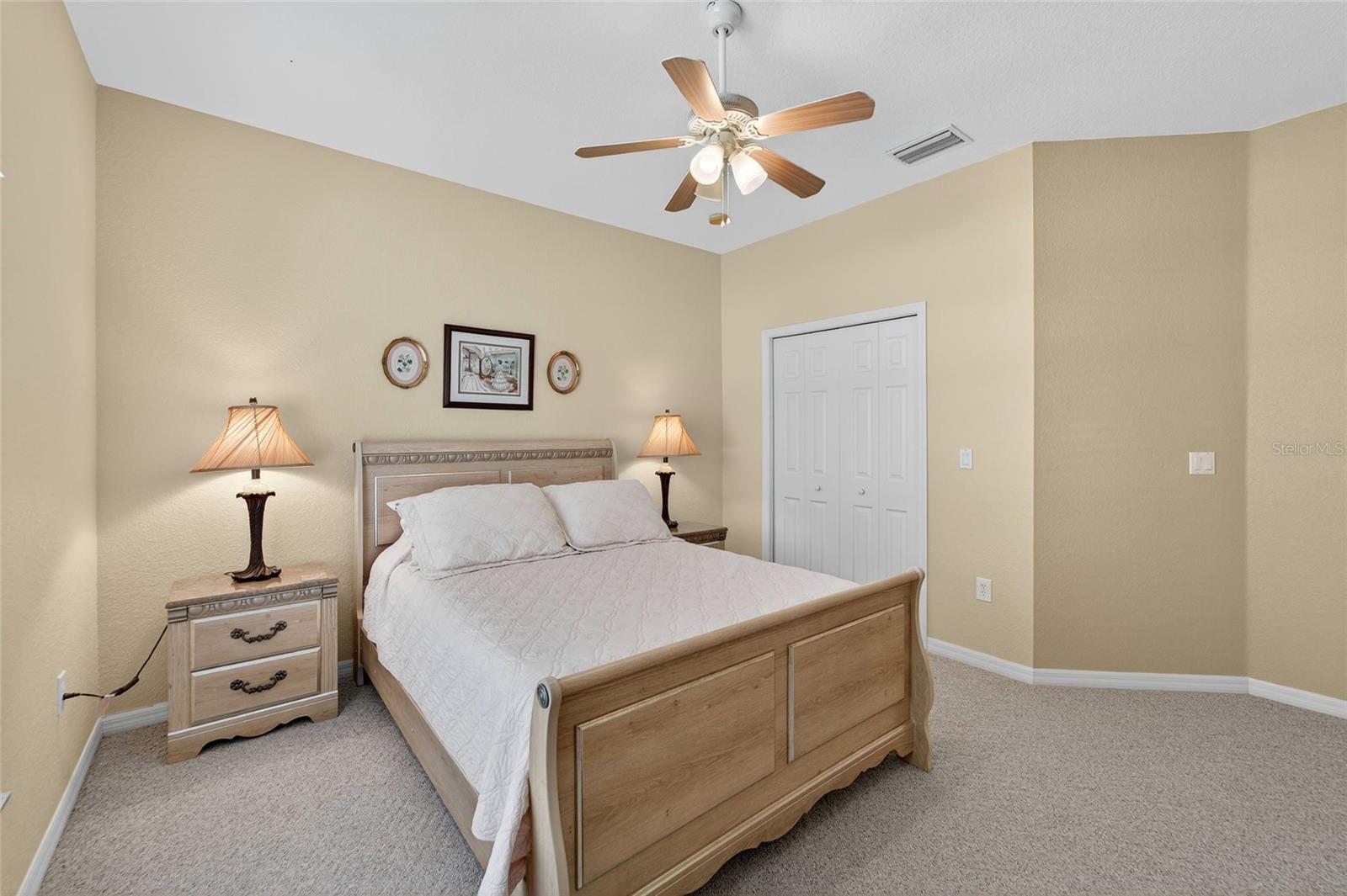453 NOLANE LN