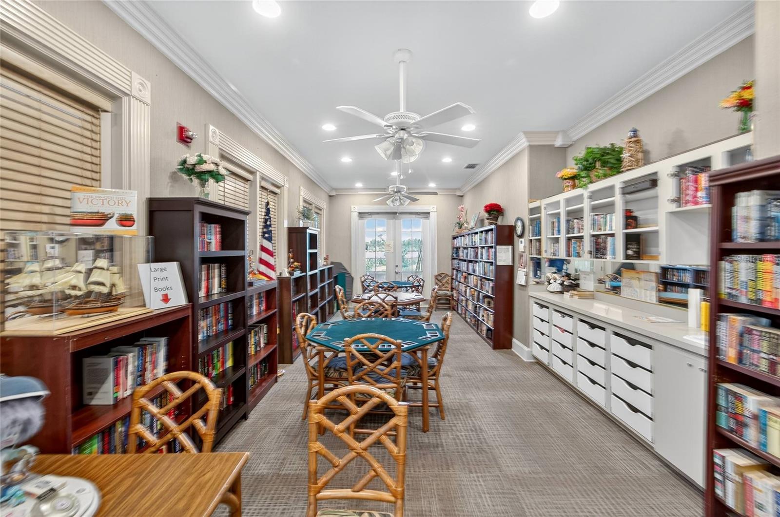 453 NOLANE LN