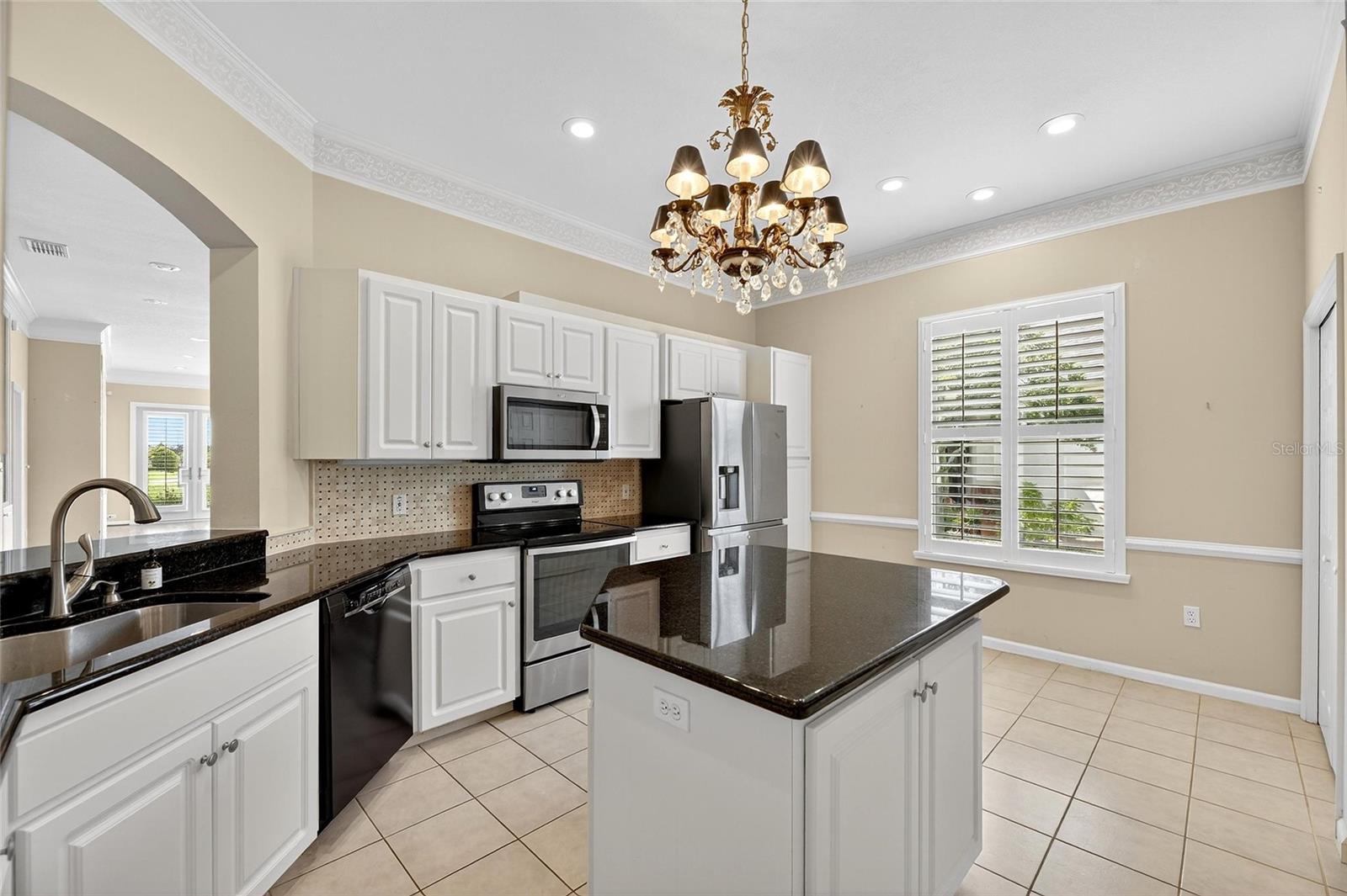 3093 SHOAL CREEK VILLAGE DR