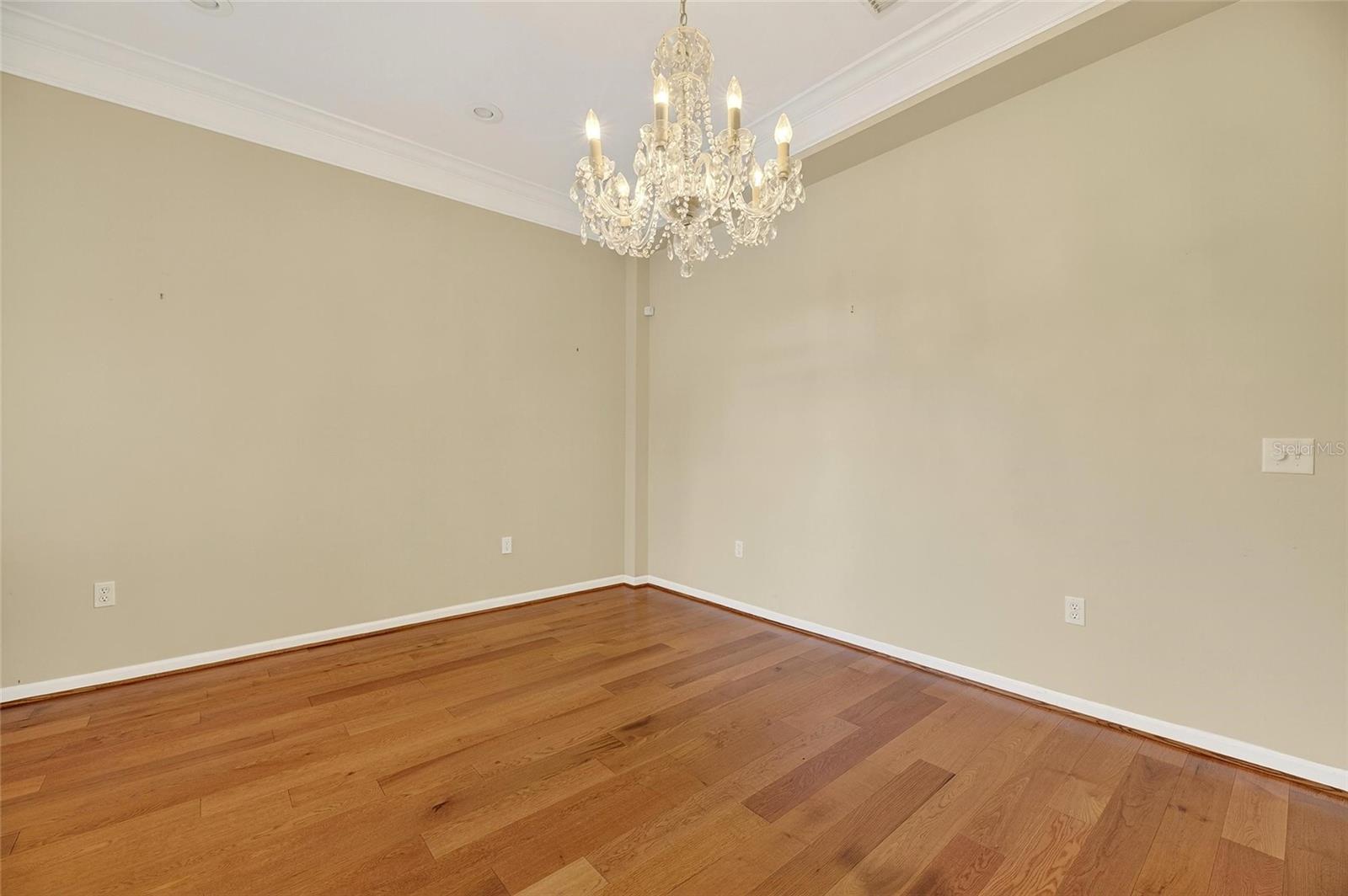 3093 SHOAL CREEK VILLAGE DR