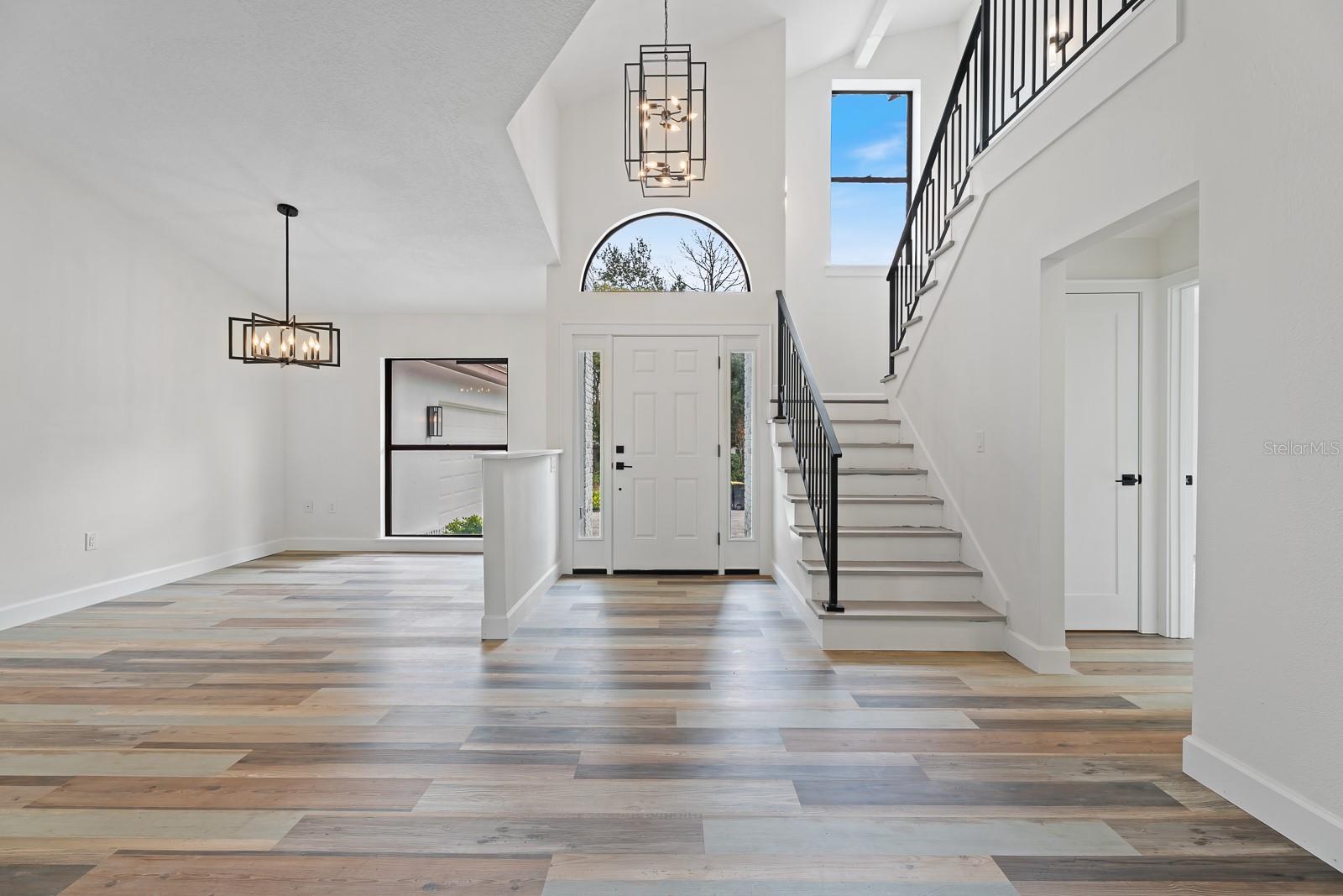 1944 VISTA VIEW DR