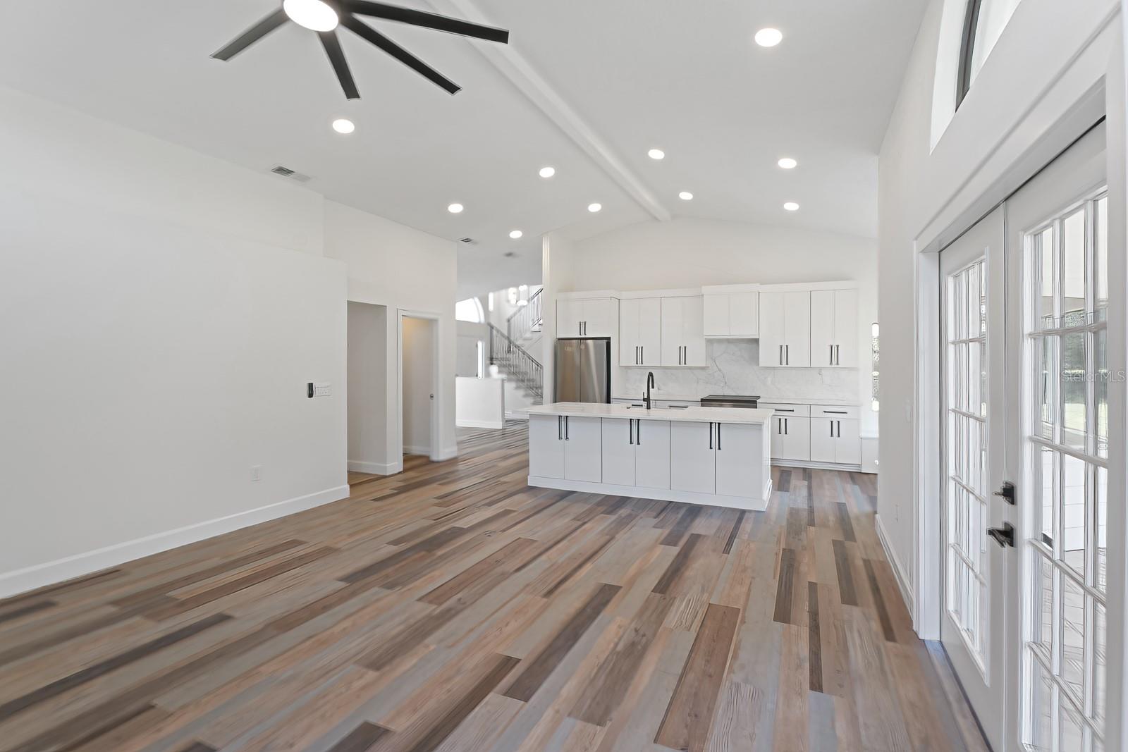 1944 VISTA VIEW DR