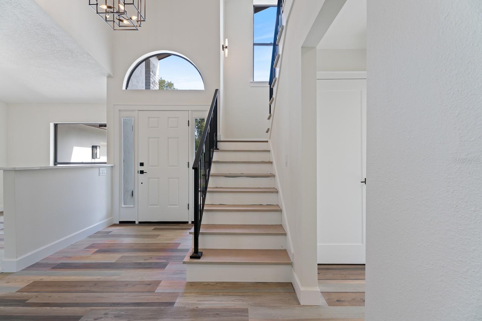 1944 VISTA VIEW DR
