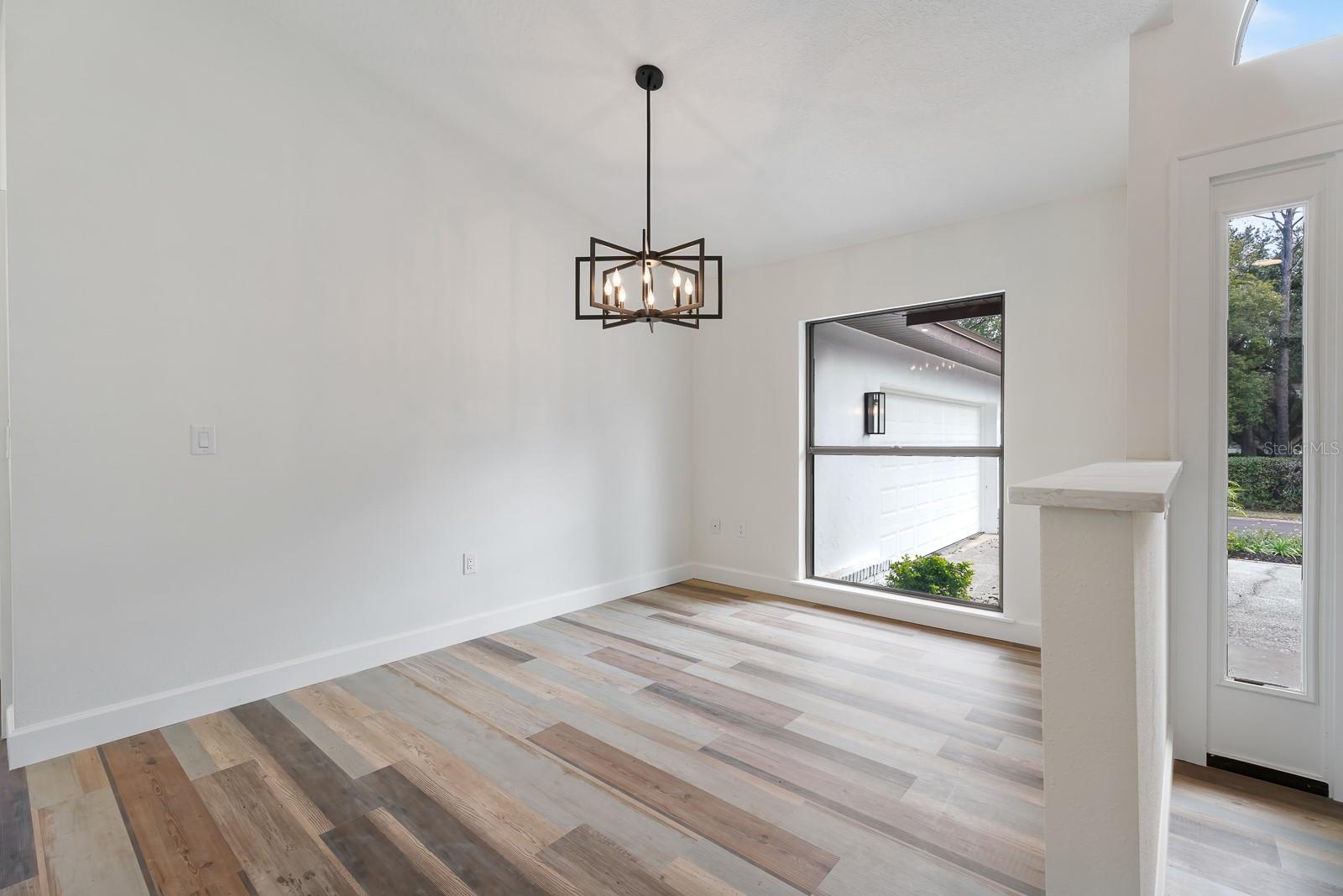 1944 VISTA VIEW DR