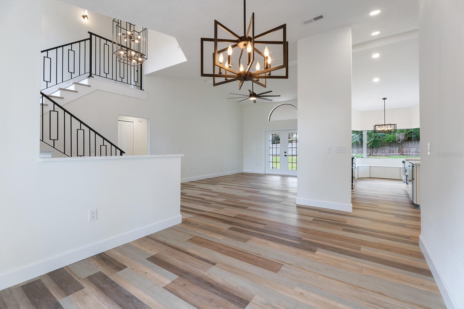 1944 VISTA VIEW DR