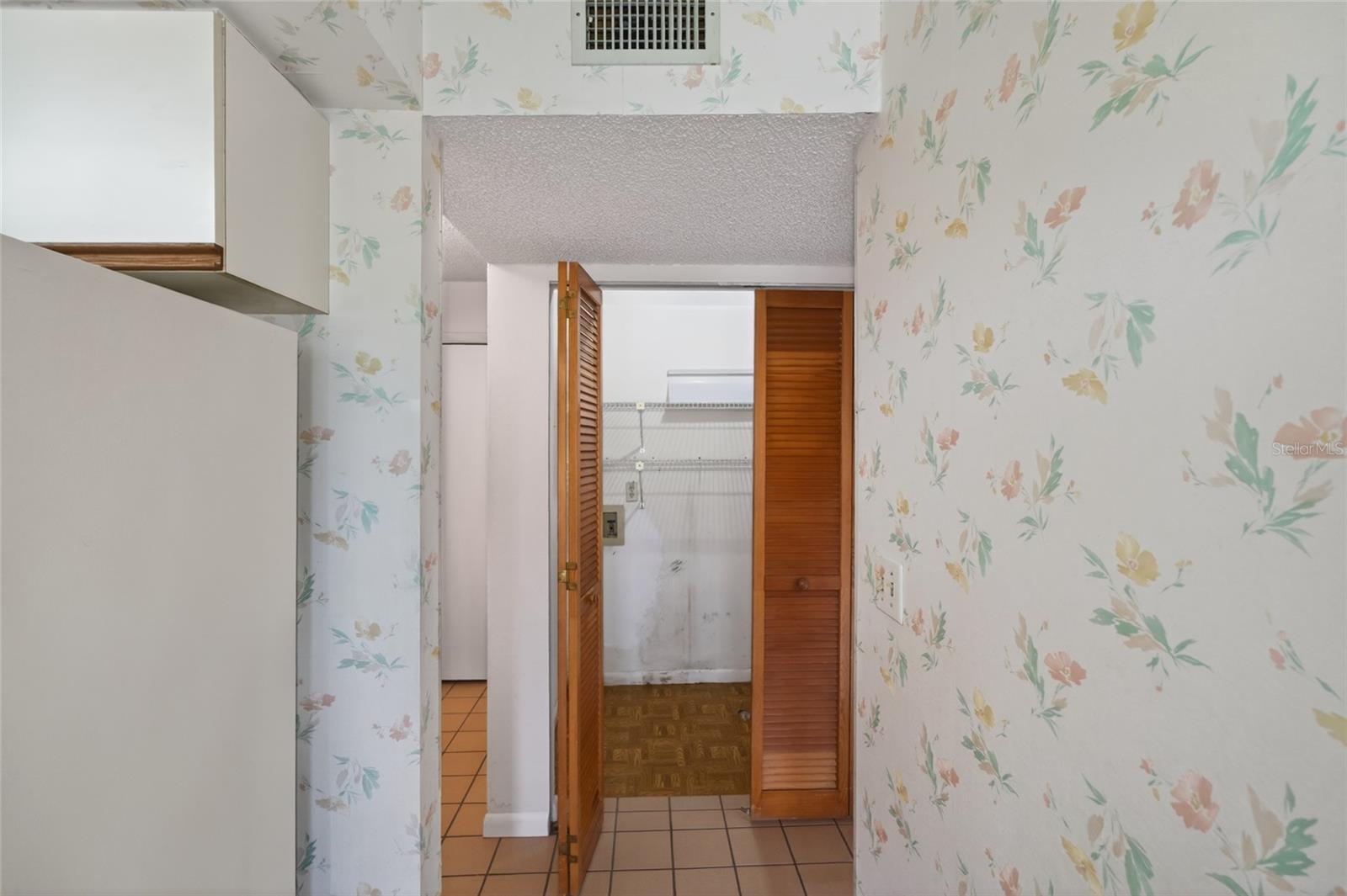 707 CARPENTERS WAY #24