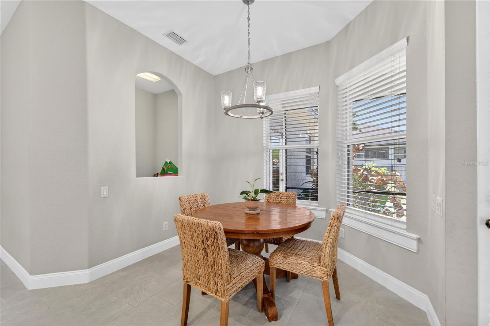 2665 HICKORY VIEW LOOP