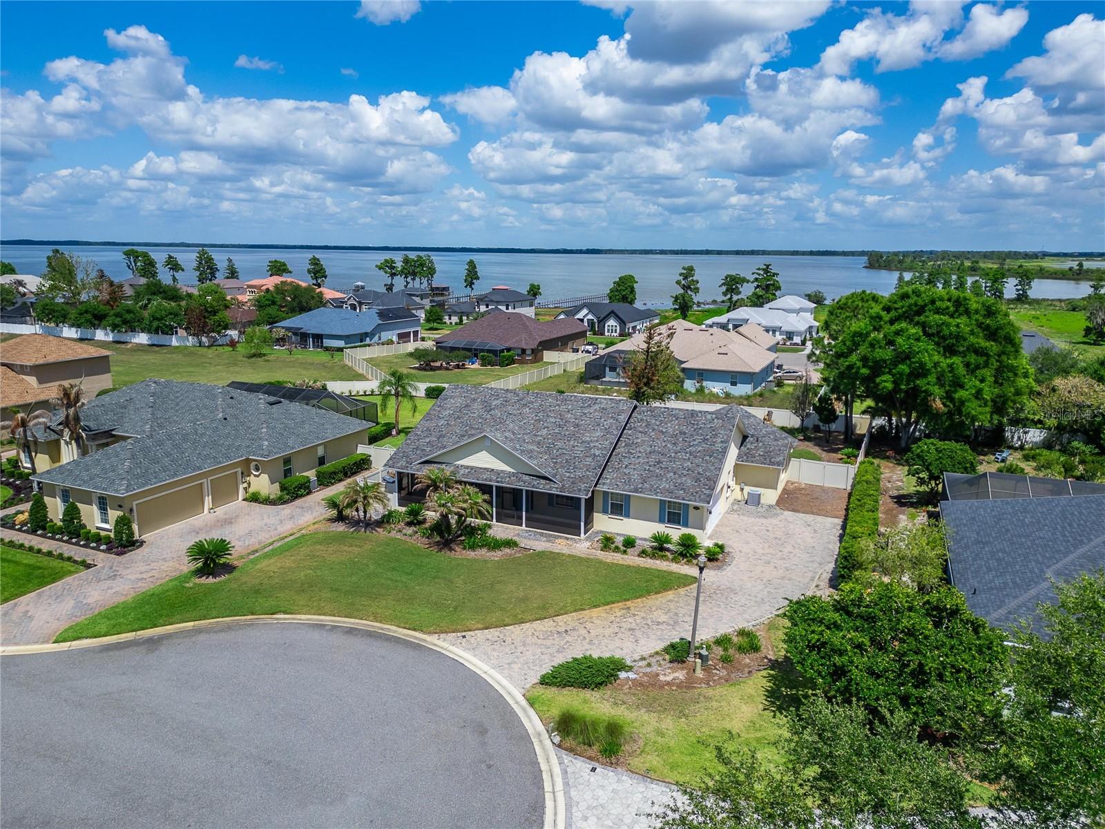 6360 RIVERLAKE CT