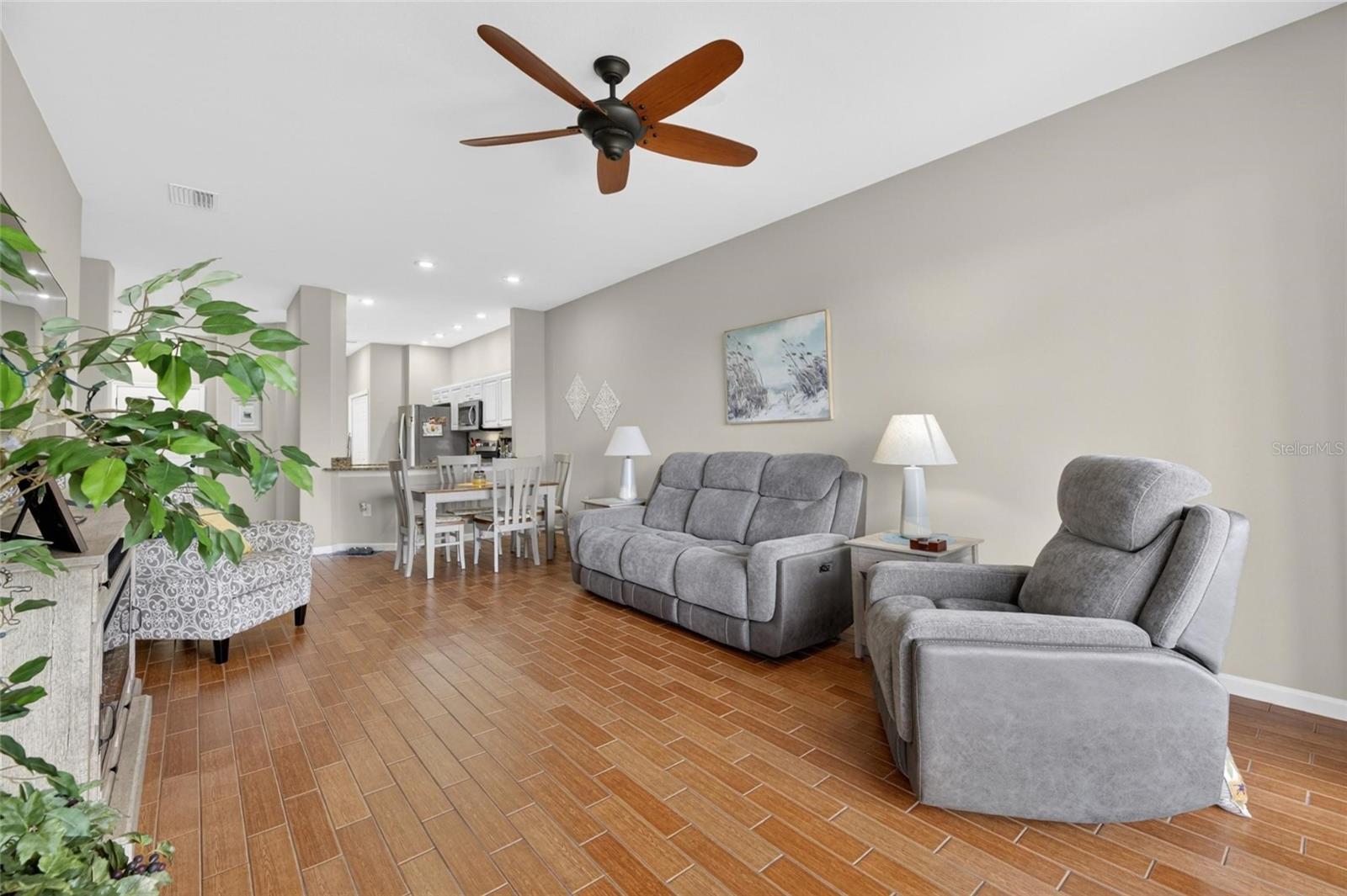 459 ENCLAVE PL #459
