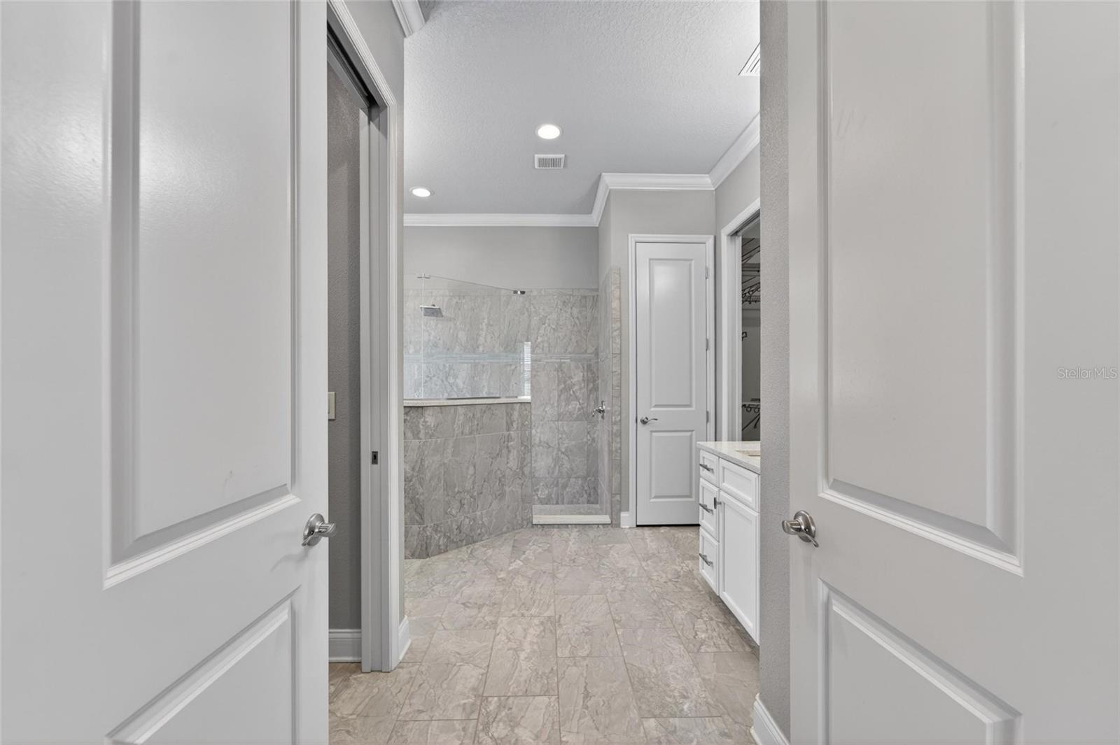 1035 STONEY CREEK DR