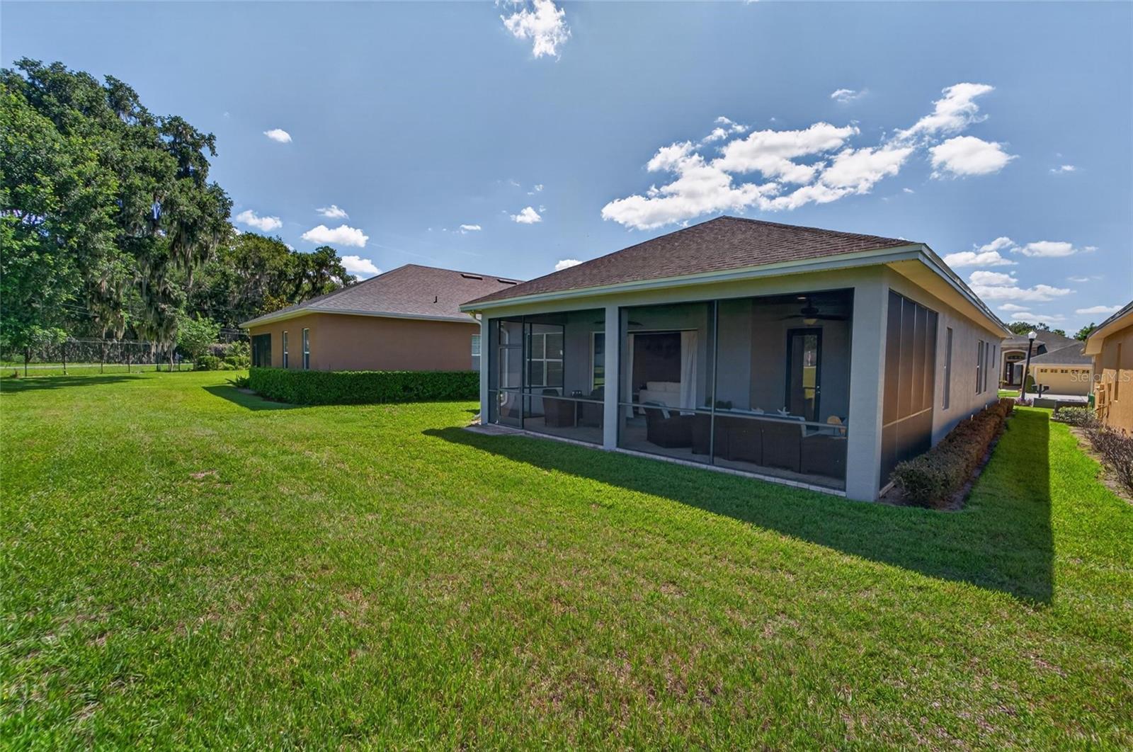1035 STONEY CREEK DR