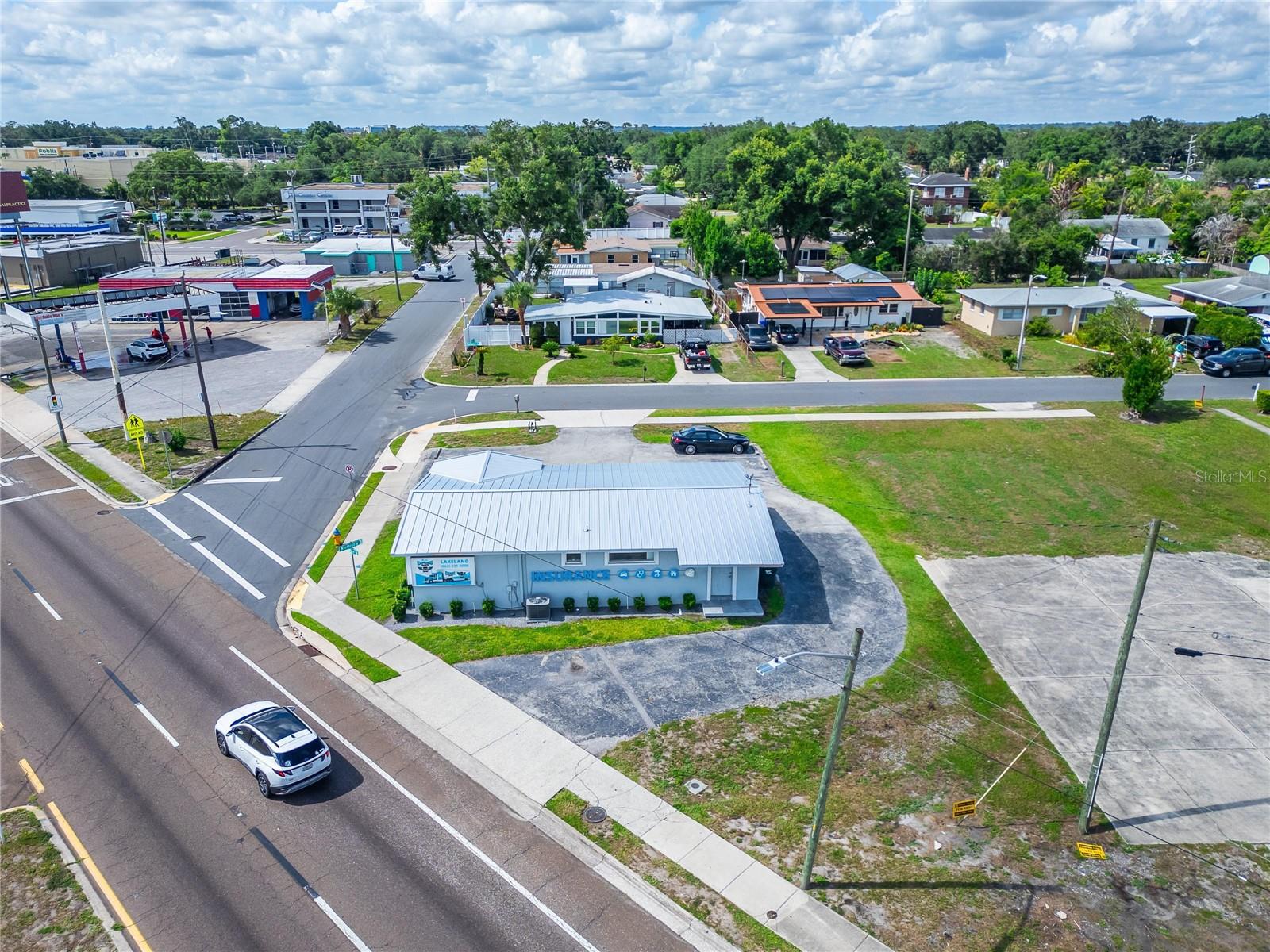 1233 BARTOW RD