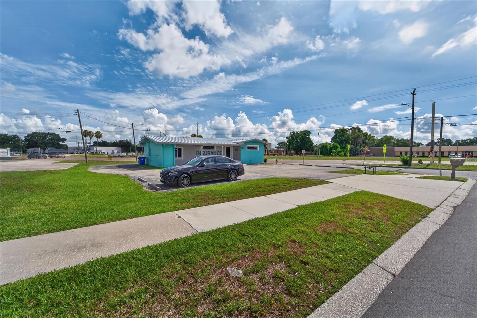 1233 BARTOW RD