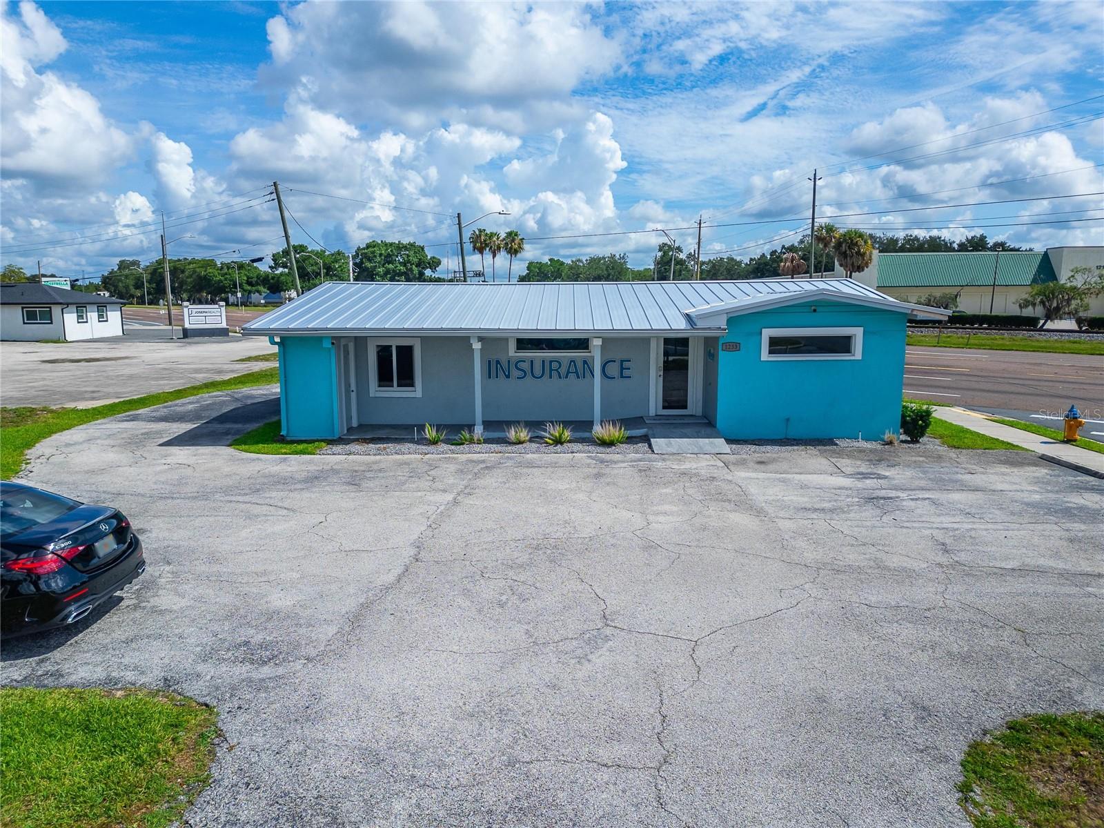 1233 BARTOW RD