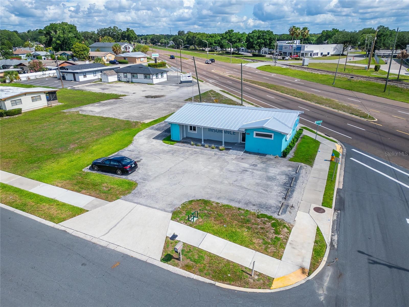 1233 BARTOW RD