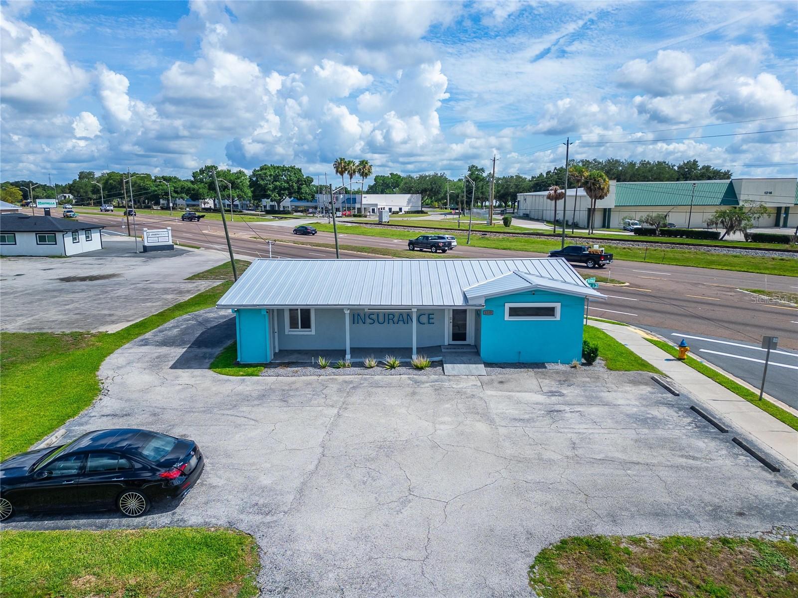 1233 BARTOW RD