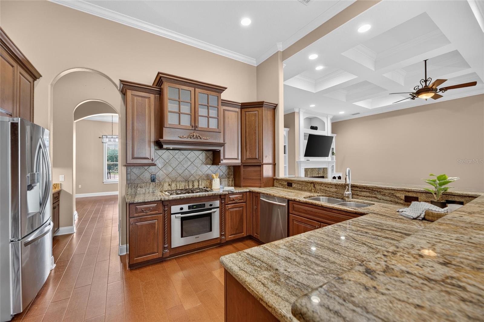 6408 WALKERS GLEN DR