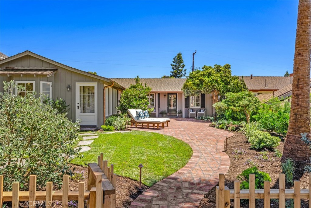 385 Hawthorne Road