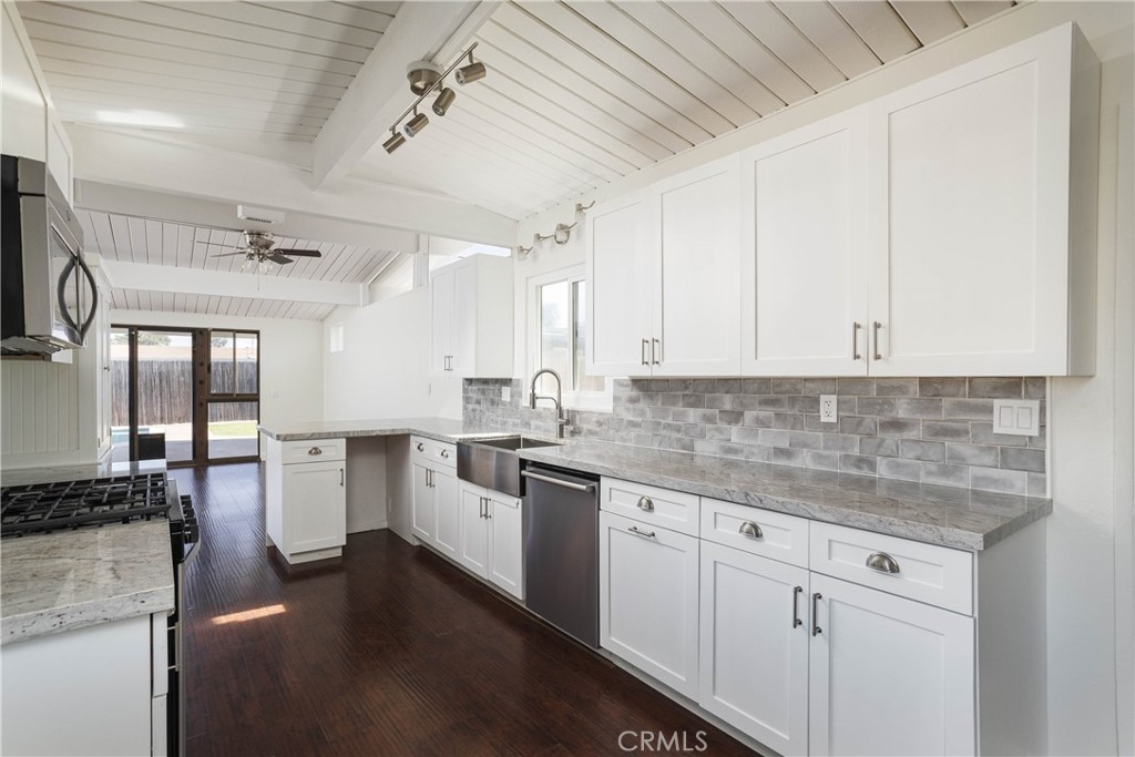 724 N Vine