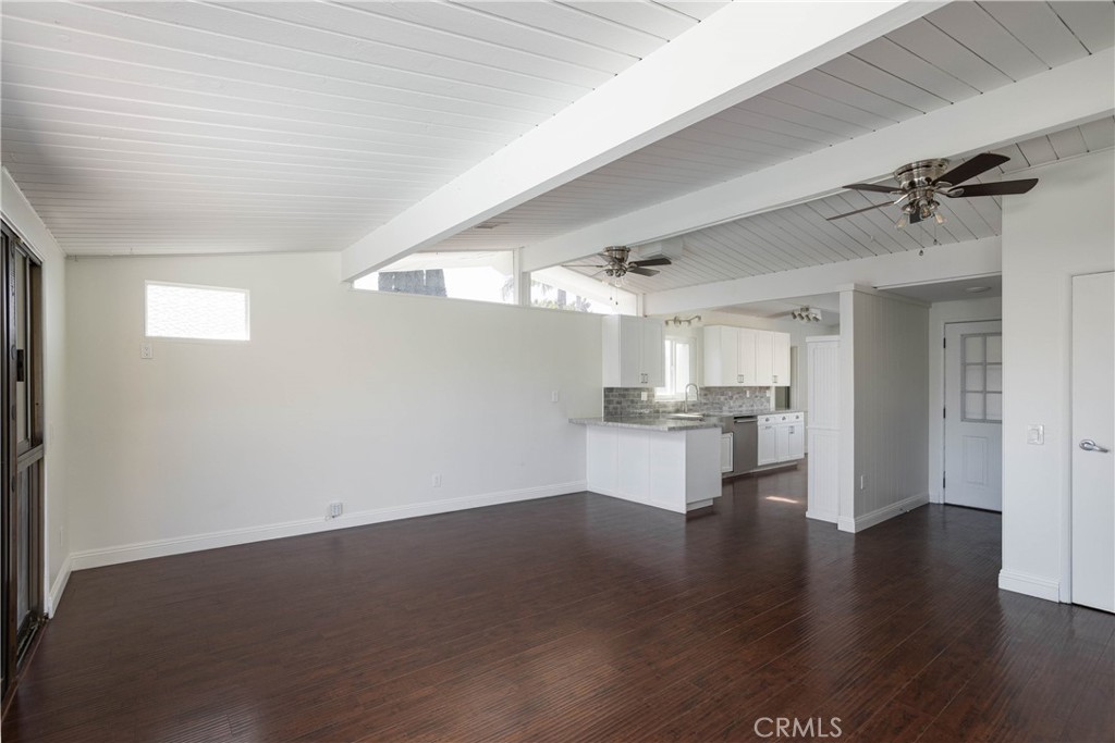 724 N Vine
