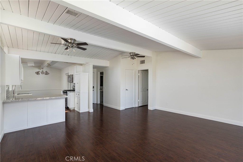 724 N Vine