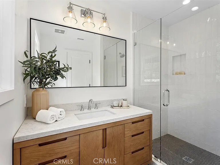 307 Emerald Bay