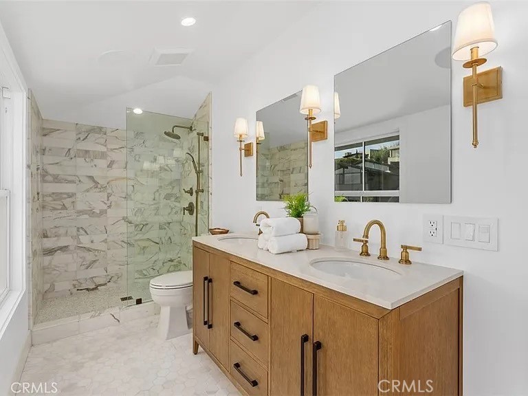 307 Emerald Bay