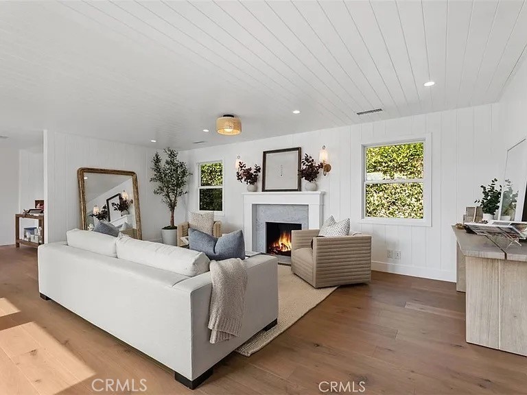 307 Emerald Bay